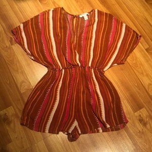 Forever 21 Striped Boho Style Rust Color Printed Short Romper Size Small